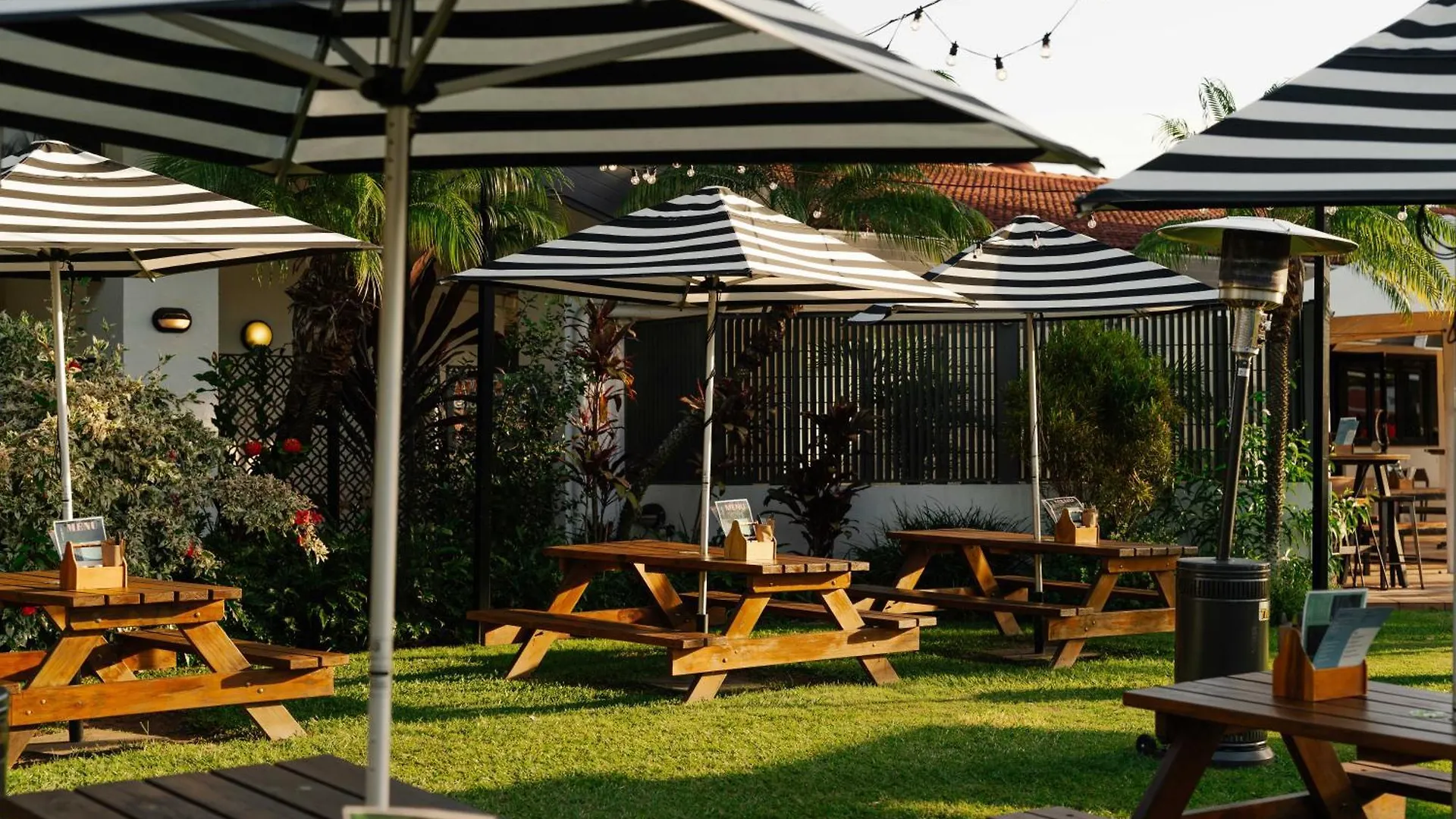 ***  Salisbury Hotel Motel Brisbane Australien